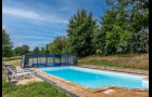 Ancienne ferme rénovée avec piscine, un gîte, boxes pour chevaux, sur 12 Hectares proche de Loches